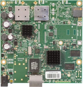 MikroTik  RB911G-5HPACD L3, 128MB RAM, 5GHz 802.11ac Dual Chain CPE